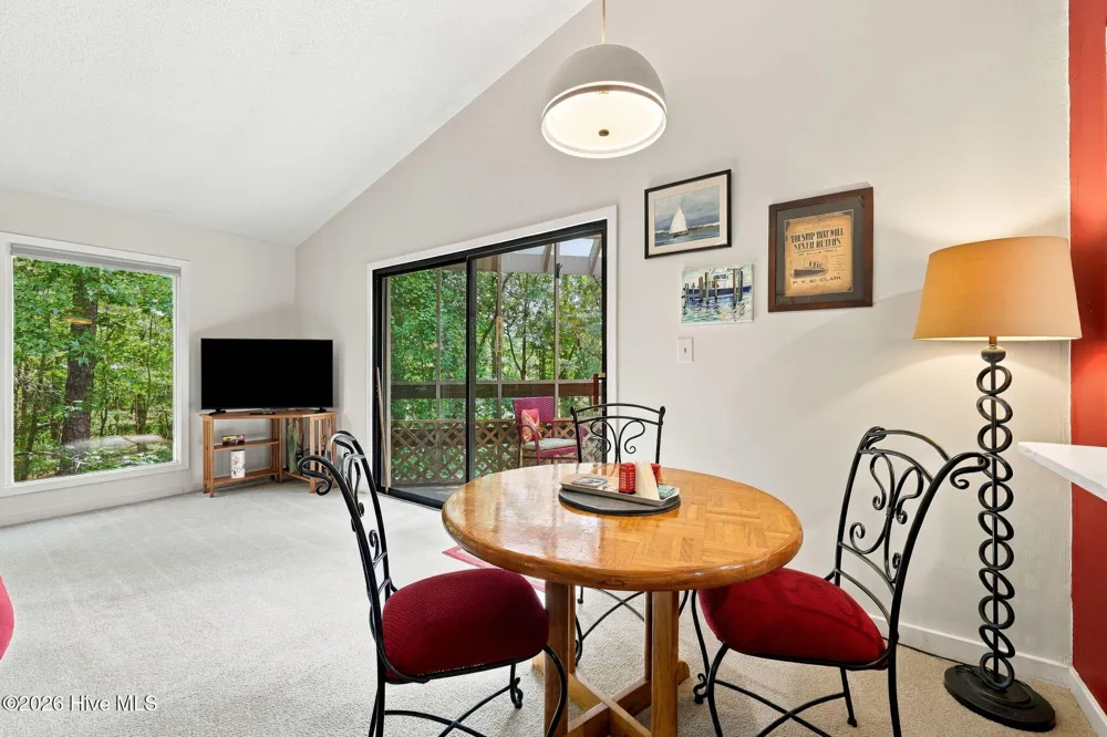 6229 Harbourside Drive New Bern, NC 28560