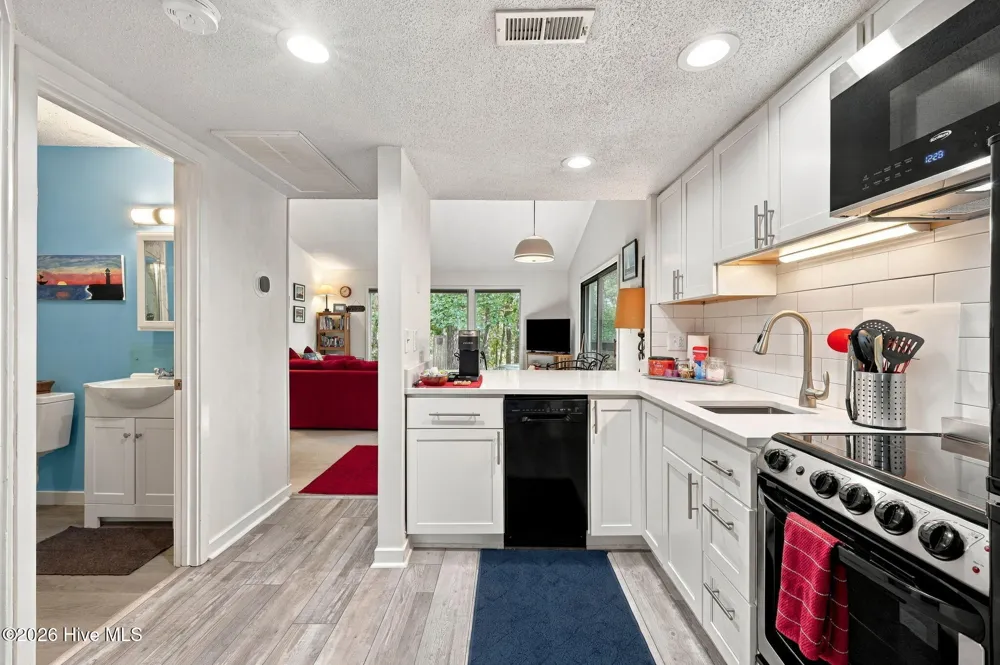 6229 Harbourside Drive New Bern, NC 28560
