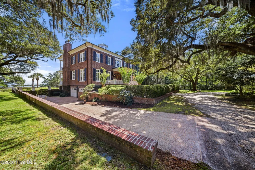 7903 Masonboro Sound Road Wilmington, NC 28409