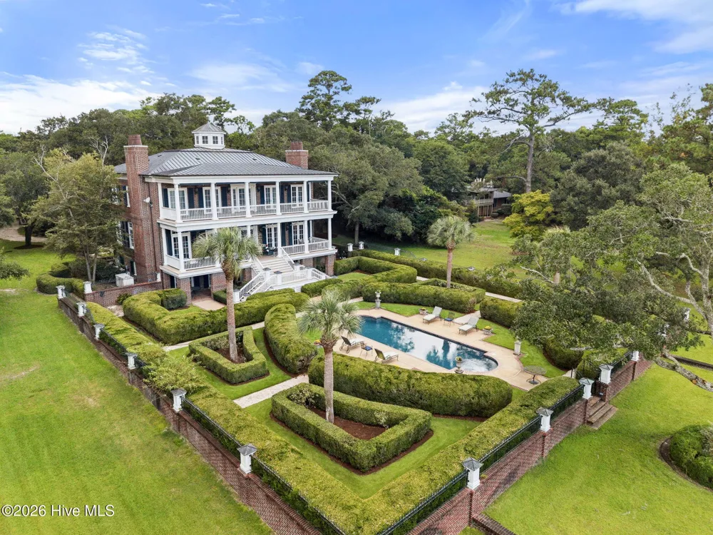 7903 Masonboro Sound Road Wilmington, NC 28409