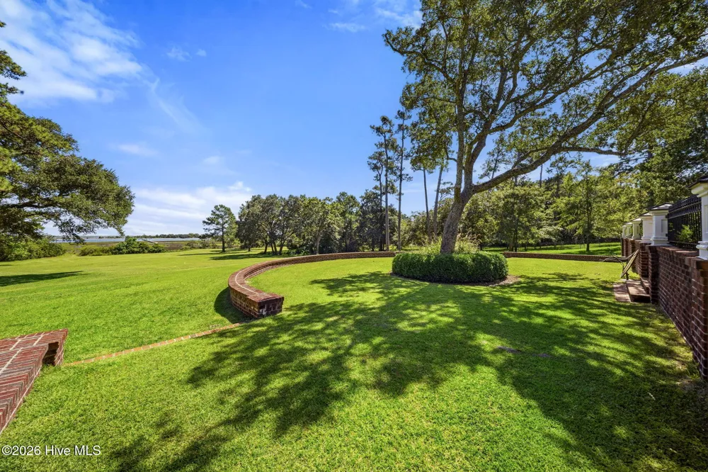 7903 Masonboro Sound Road Wilmington, NC 28409