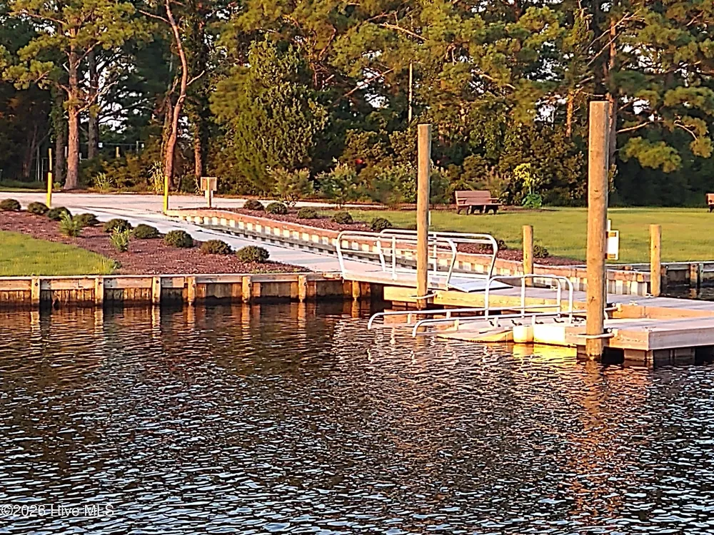 6207 Gondolier Drive New Bern, NC 28560