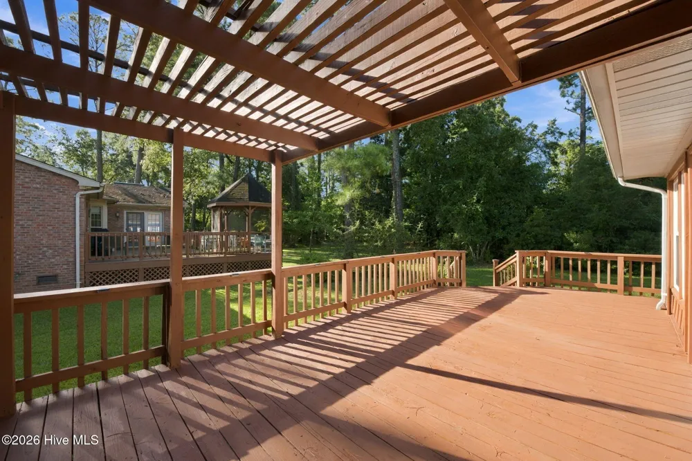 6207 Gondolier Drive New Bern, NC 28560