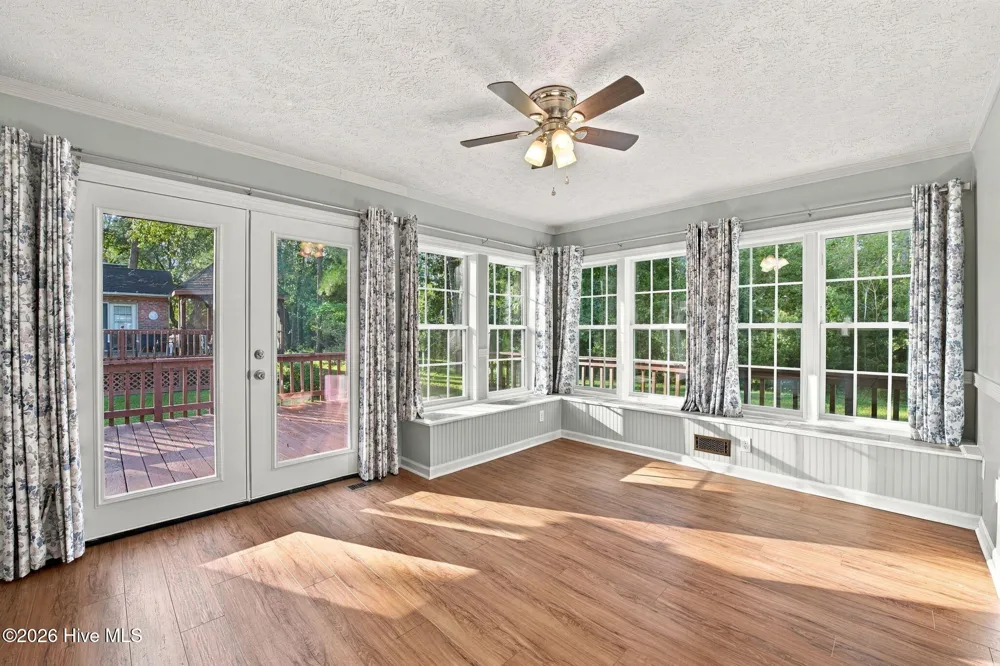 6207 Gondolier Drive New Bern, NC 28560