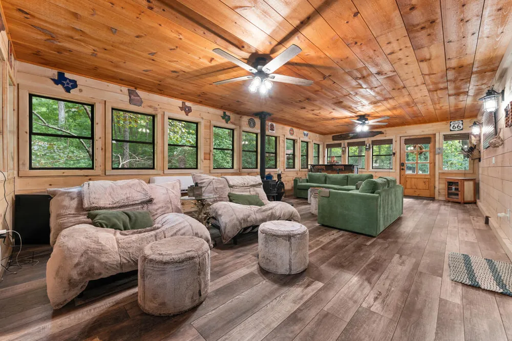 284 Major Ridge Road Blue Ridge, GA 30513