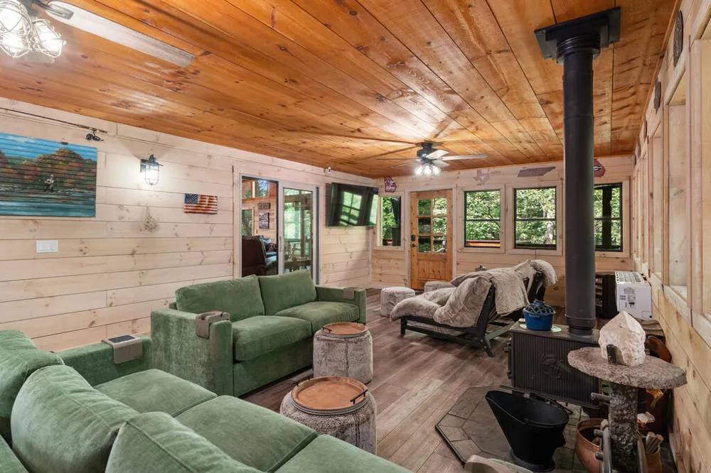 284 Major Ridge Road Blue Ridge, GA 30513