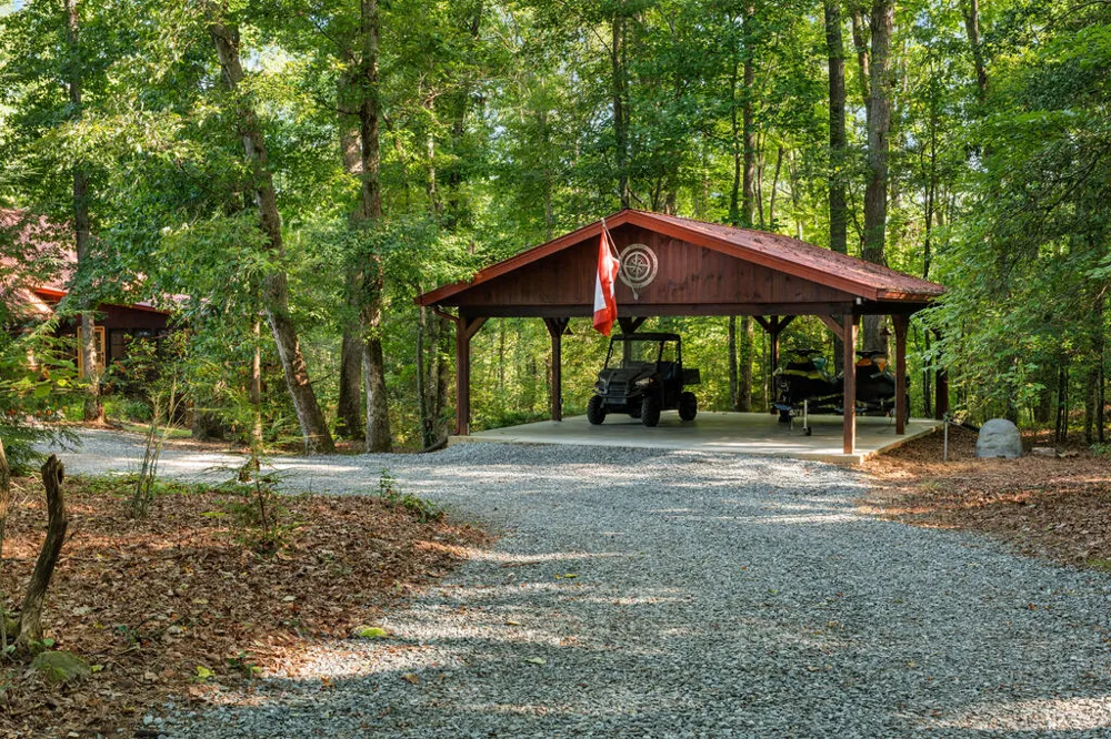 284 Major Ridge Road Blue Ridge, GA 30513