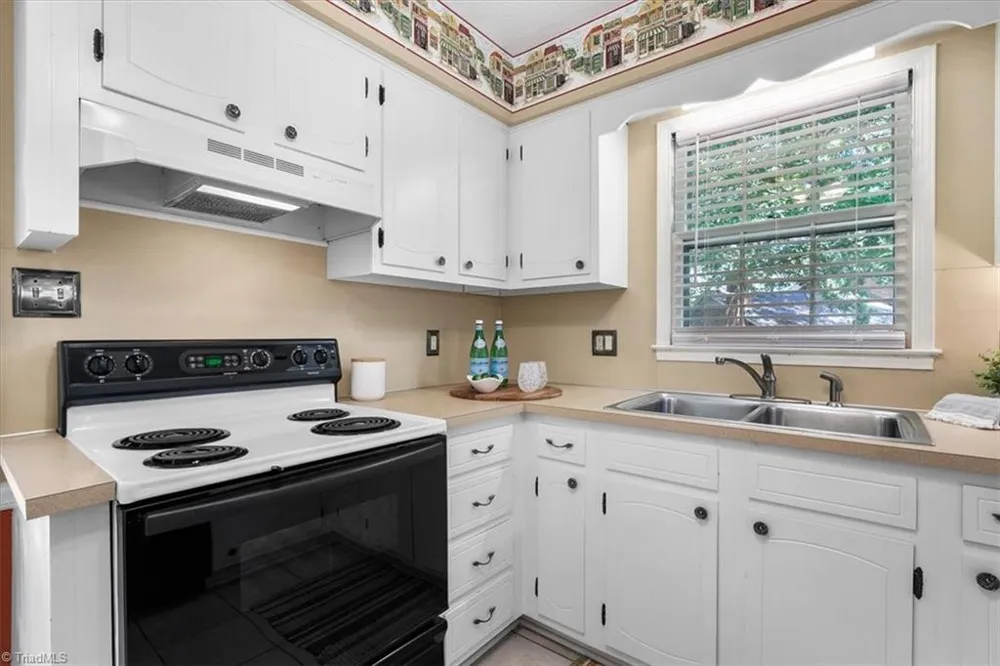4614 Lawndale Drive #A Greensboro, NC 27455