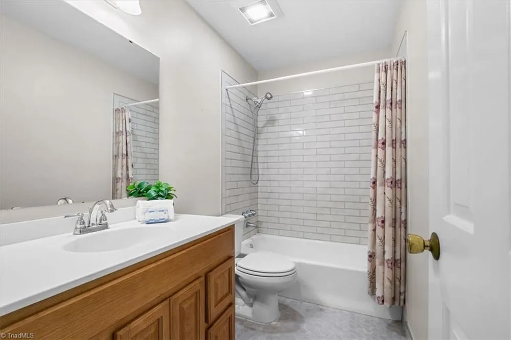 4614 Lawndale Drive #A Greensboro, NC 27455