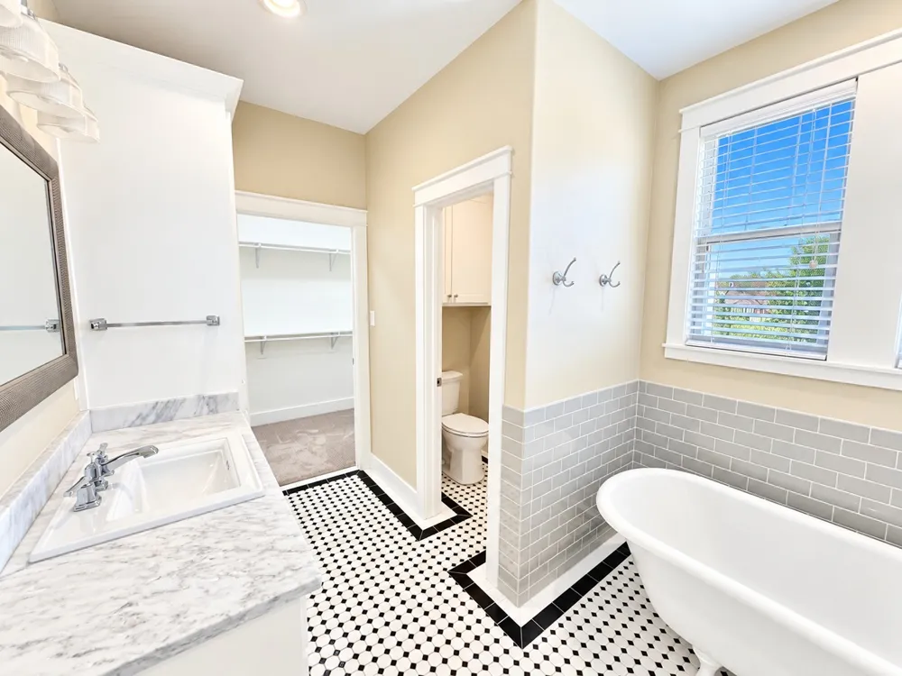 916 Mesquite Street Muenster, TX 76252