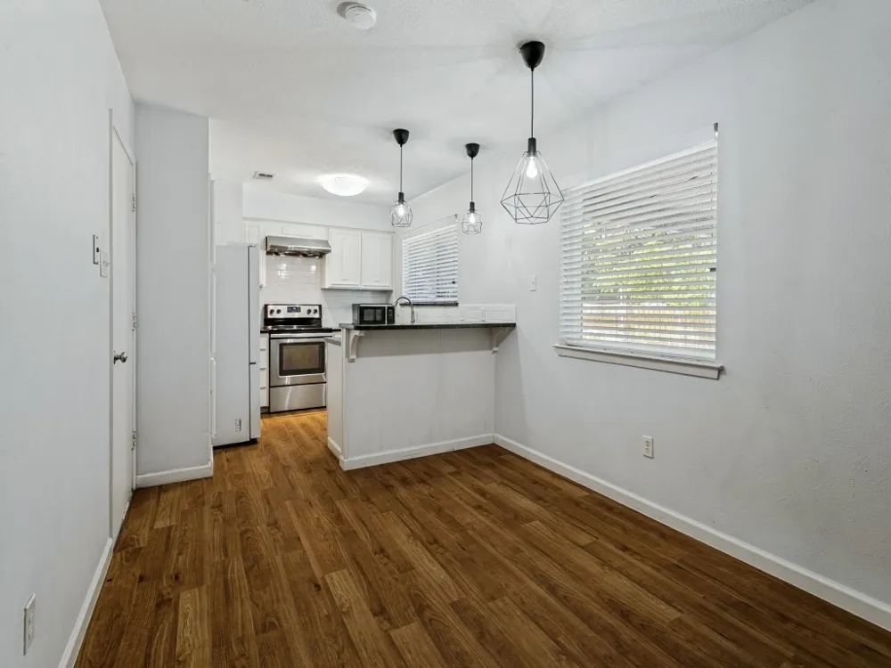 2305 Harvard Drive Arlington, TX 76015