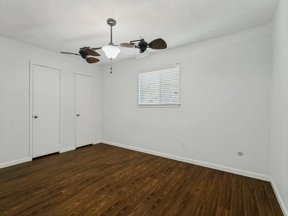 2305 Harvard Drive Arlington, TX 76015