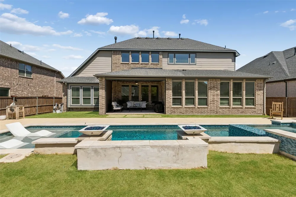 2713 Maverick Way Celina, TX 75009