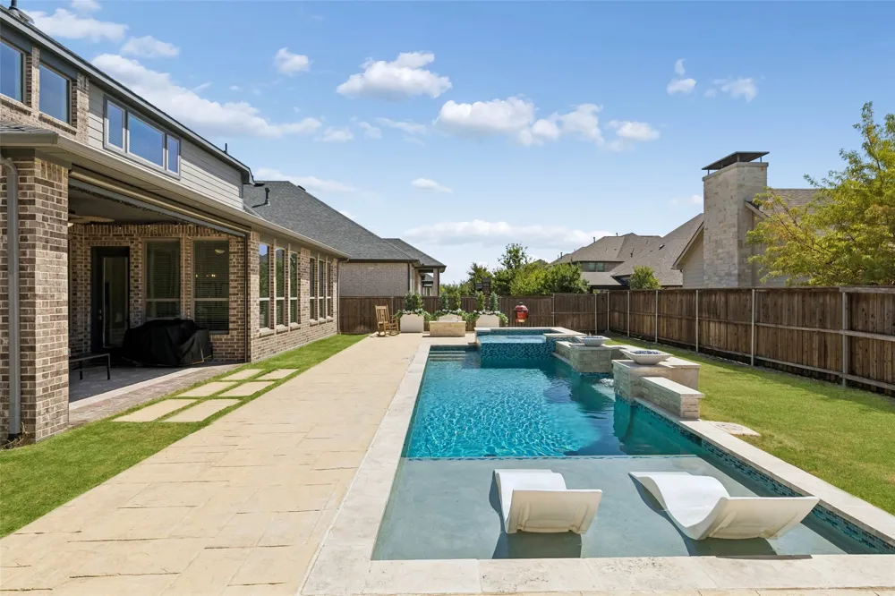 2713 Maverick Way Celina, TX 75009