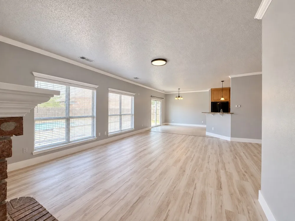 5709 Parkwood Trail Haltom City, TX 76137