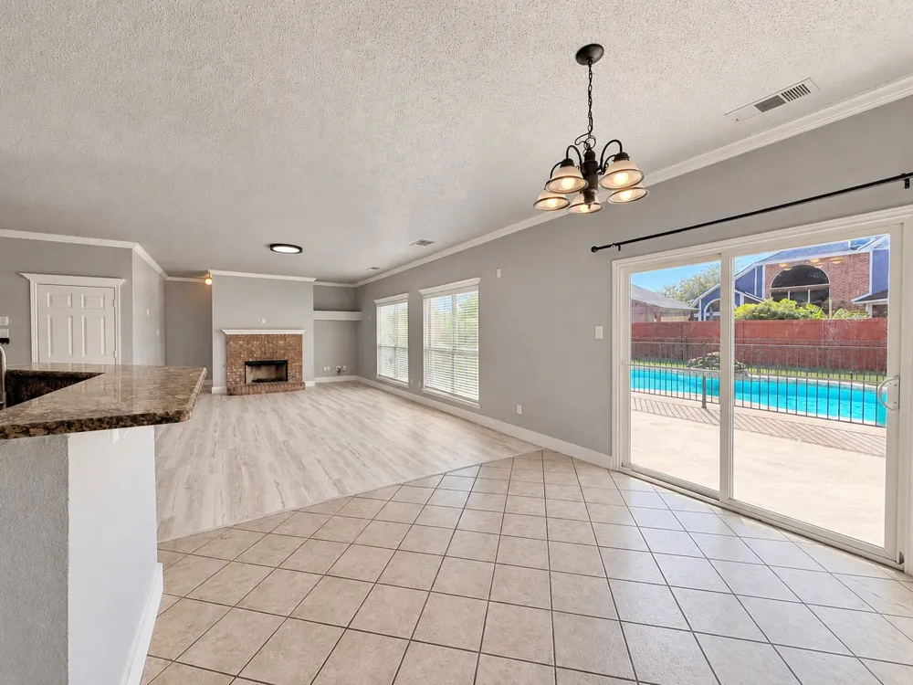 5709 Parkwood Trail Haltom City, TX 76137