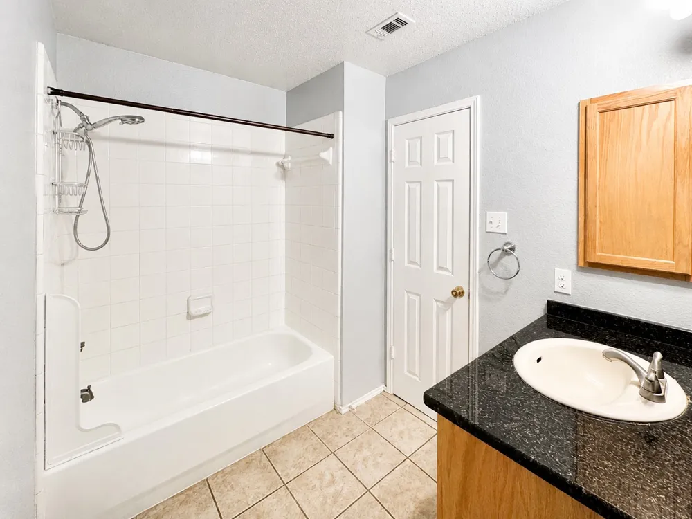 5709 Parkwood Trail Haltom City, TX 76137