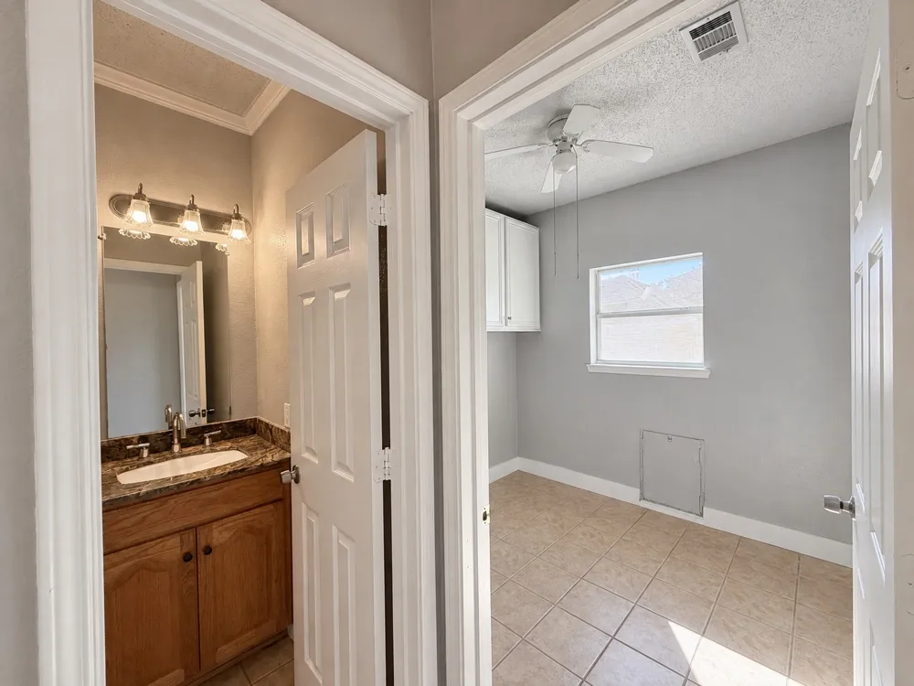 5709 Parkwood Trail Haltom City, TX 76137