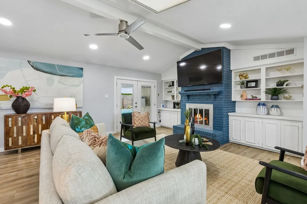 304 Meadowlark Drive Richardson, TX 75080