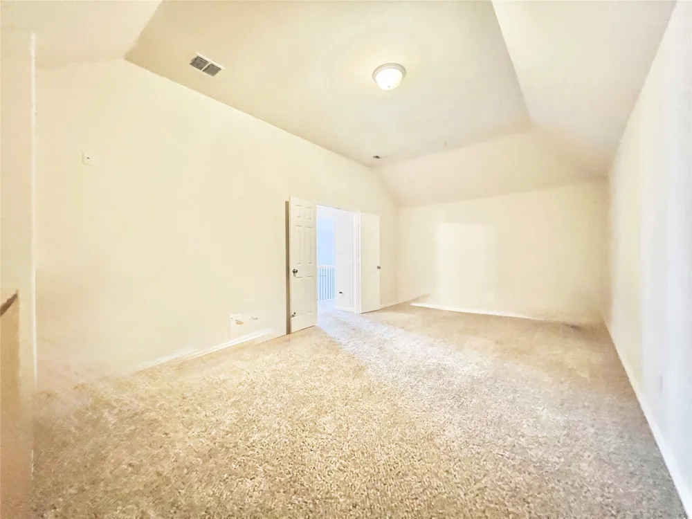 10404 OFFSHORE DRIVE Irving, TX 75063
