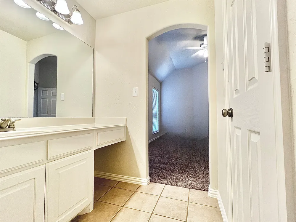 10404 OFFSHORE DRIVE Irving, TX 75063