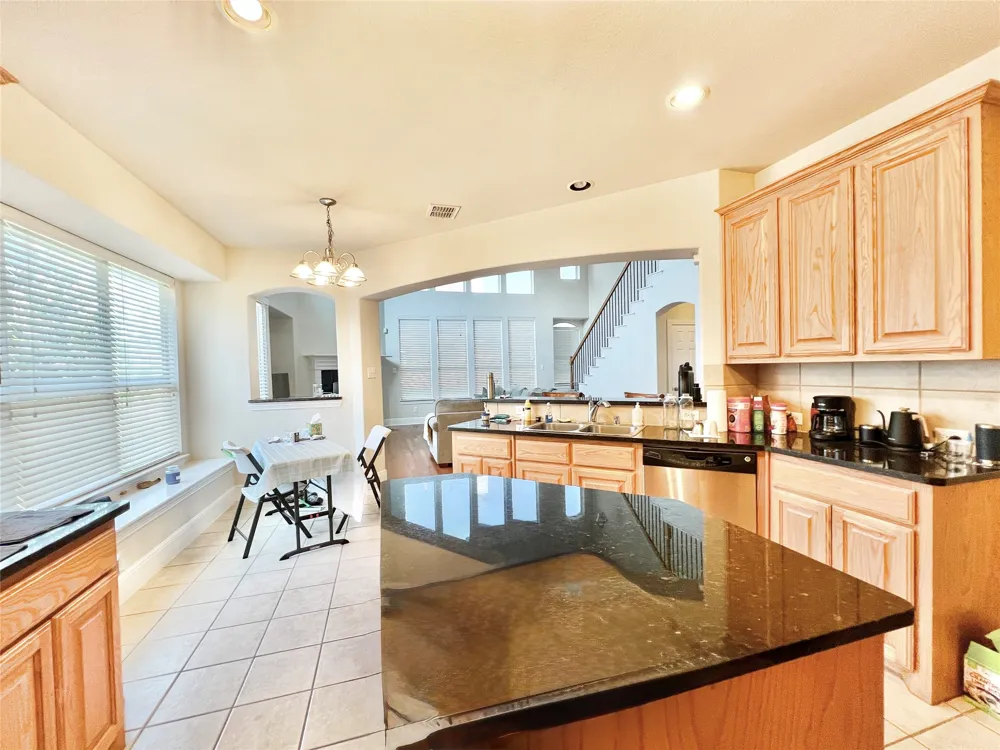 10404 OFFSHORE DRIVE Irving, TX 75063