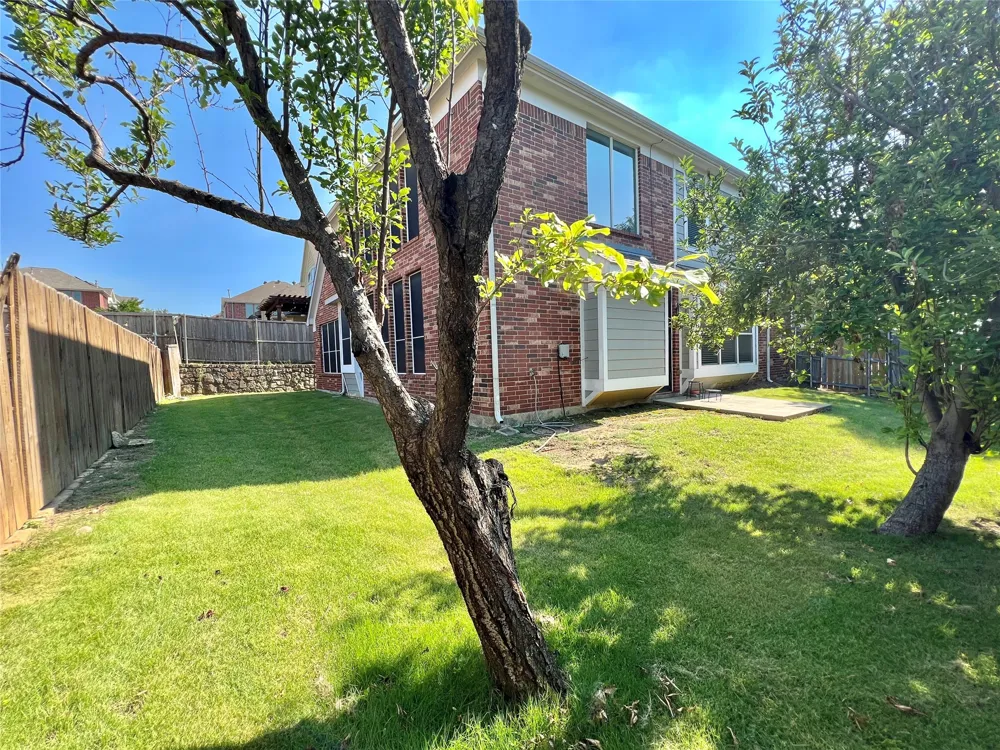 10404 OFFSHORE DRIVE Irving, TX 75063