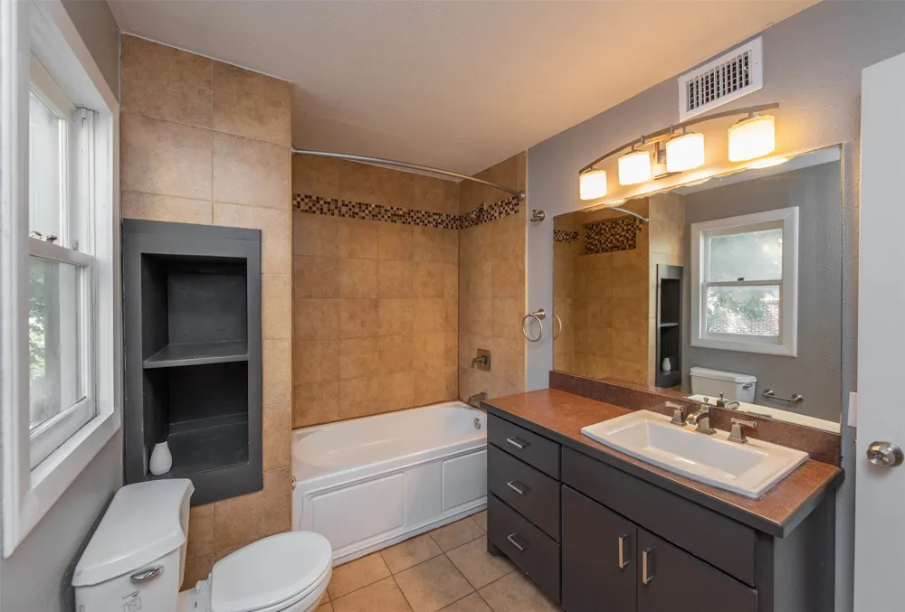 3409 S University Drive Fort Worth, TX 76109