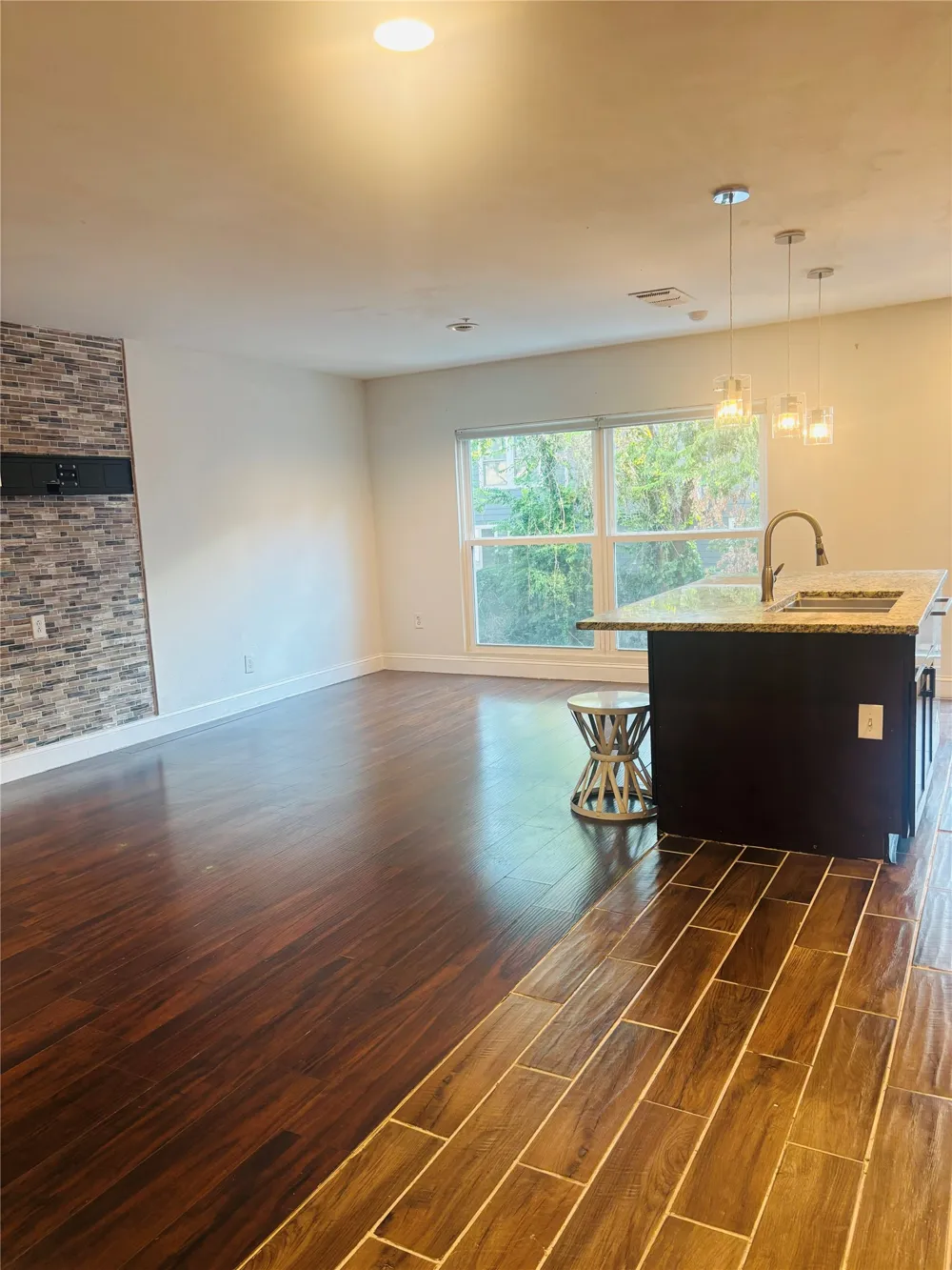 5815 Phoenix Drive #3A12 Dallas, TX 75231