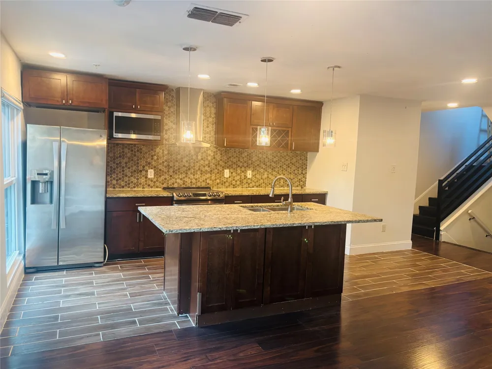 5815 Phoenix Drive #3A12 Dallas, TX 75231