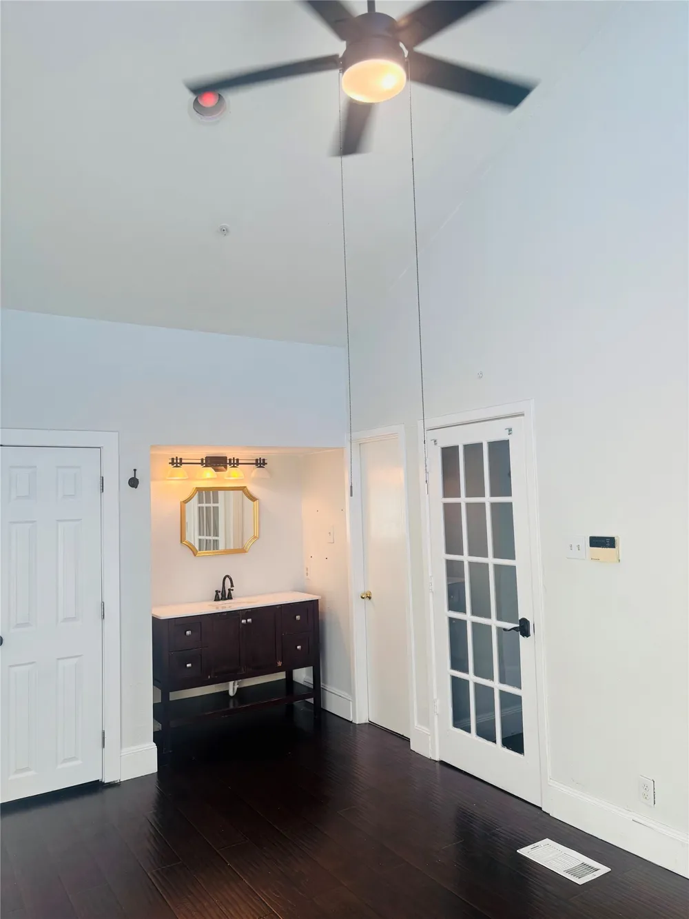 5815 Phoenix Drive #3A12 Dallas, TX 75231
