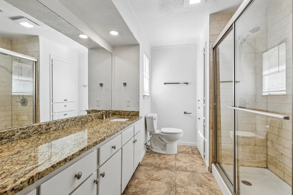615 Country Green Lane Arlington, TX 76011