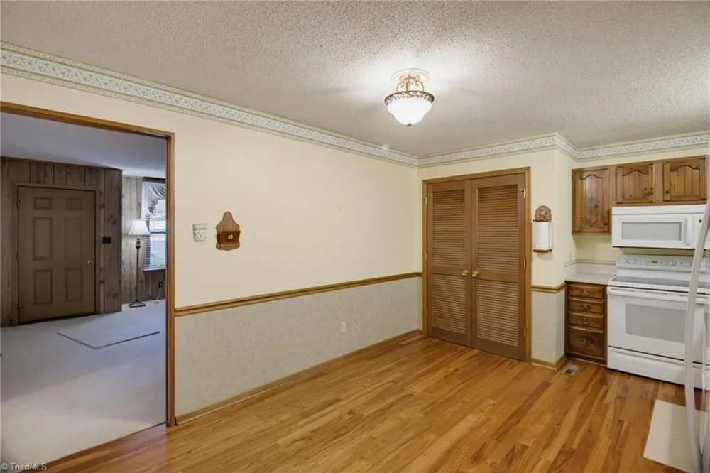 5720 Birchdale Drive Winston-Salem, NC 27106