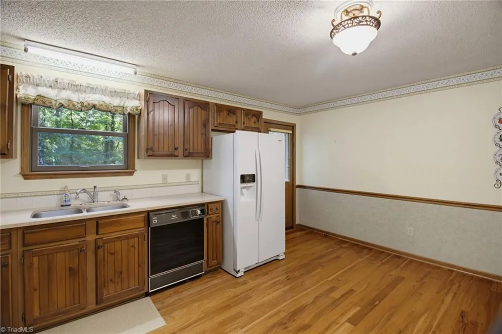 5720 Birchdale Drive Winston-Salem, NC 27106