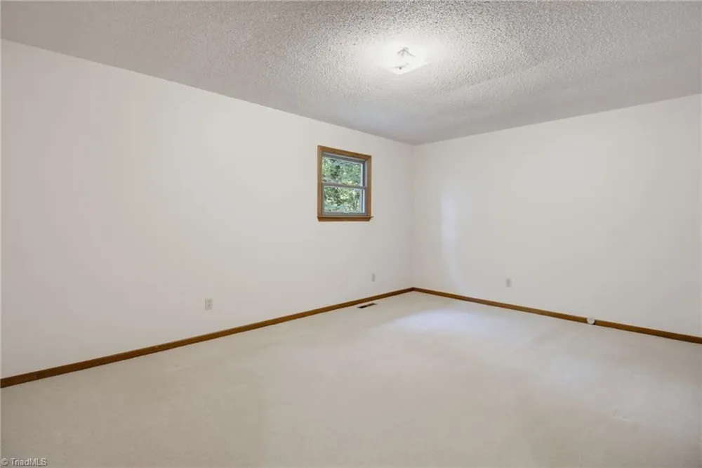 5720 Birchdale Drive Winston-Salem, NC 27106