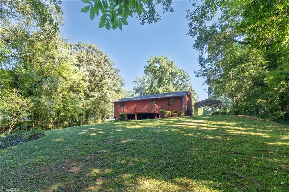 5720 Birchdale Drive Winston-Salem, NC 27106