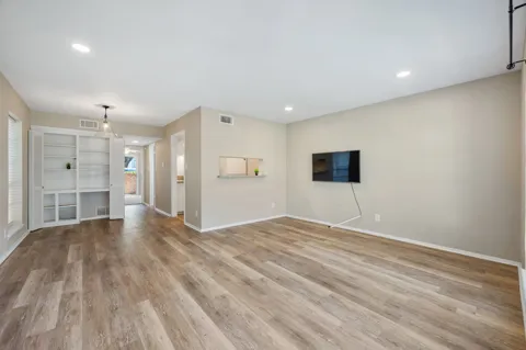 2425 Ashdale Drive #29