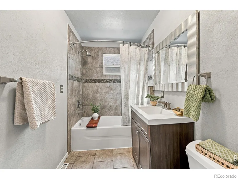 18 Elm Street Windsor, CO 80550