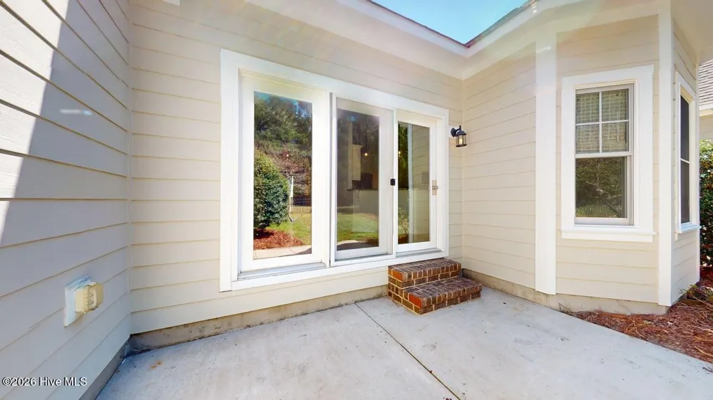 112 S Bracken Fern Lane Southern Pines, NC 28387