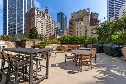 1200 Main Street #2507