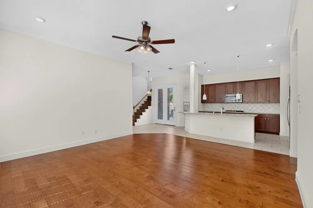 12779 Friar Street Farmers Branch, TX 75234