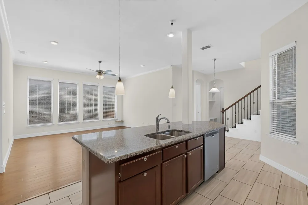 12779 Friar Street Farmers Branch, TX 75234