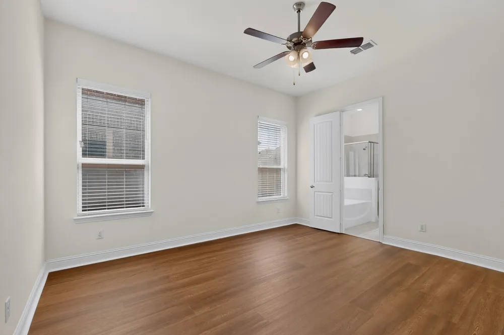 12779 Friar Street Farmers Branch, TX 75234
