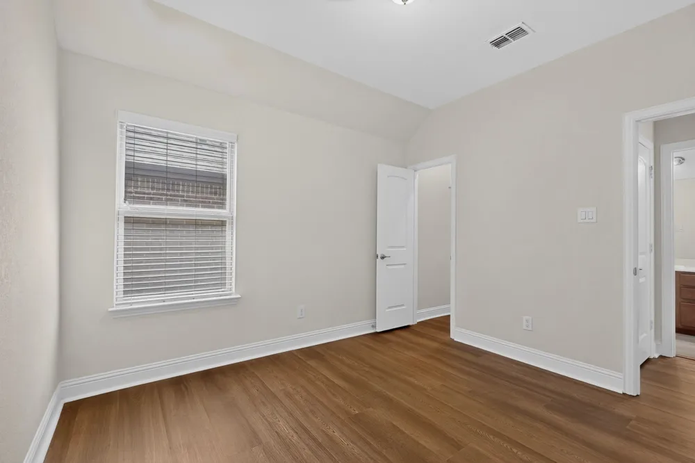 12779 Friar Street Farmers Branch, TX 75234