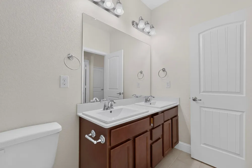 12779 Friar Street Farmers Branch, TX 75234
