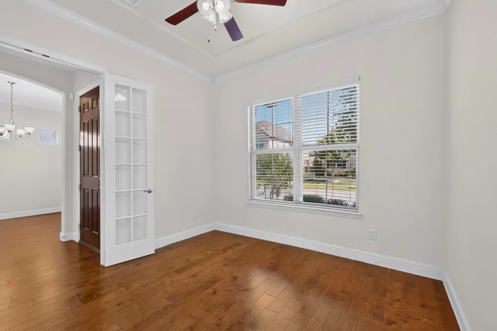 12779 Friar Street Farmers Branch, TX 75234