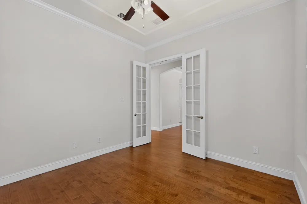 12779 Friar Street Farmers Branch, TX 75234