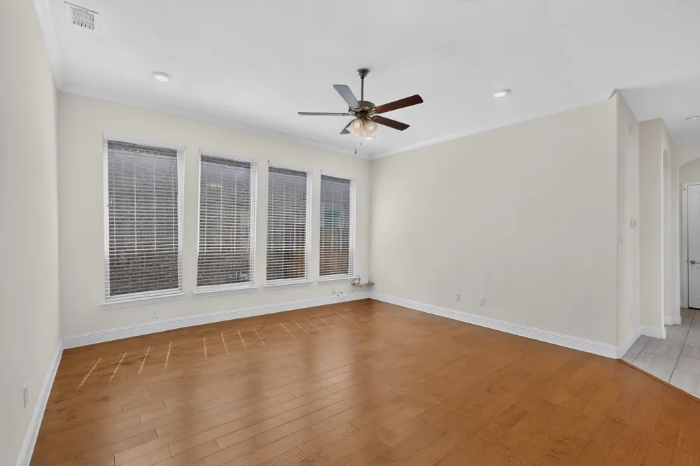 12779 Friar Street Farmers Branch, TX 75234