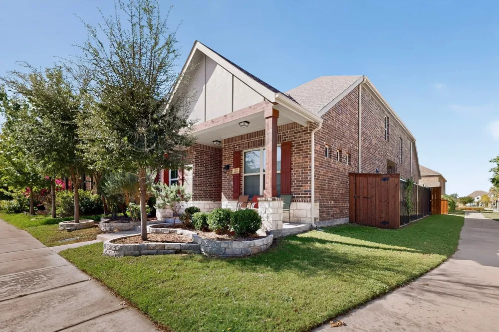 12779 Friar Street Farmers Branch, TX 75234
