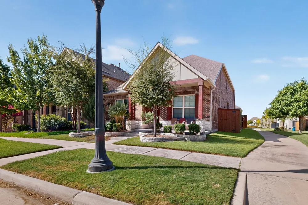 12779 Friar Street Farmers Branch, TX 75234